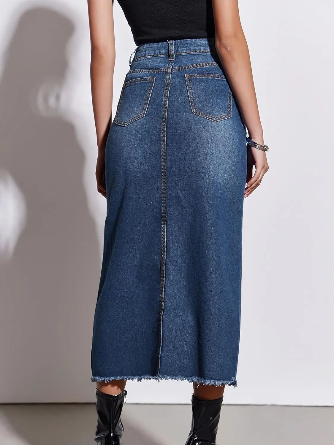 Fisoew Women's High Waisted Denim Maxi Skirts Frayed Hem Split Front Jean Skirts with Pockets