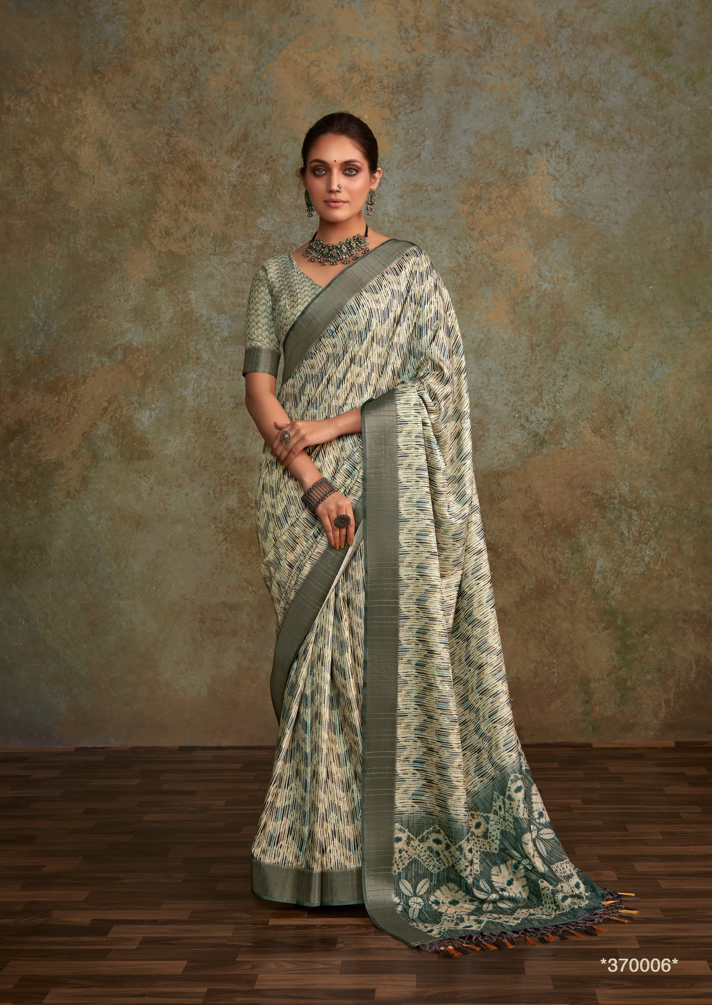 GREY HANDLOOM SILK WITH SEQUENCE WEAVING SAREE