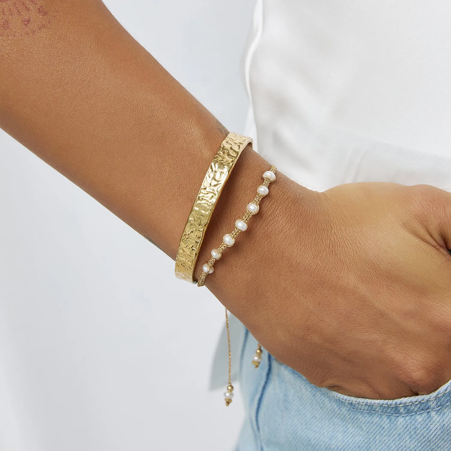 Safi Pearl and Gold Bracelet